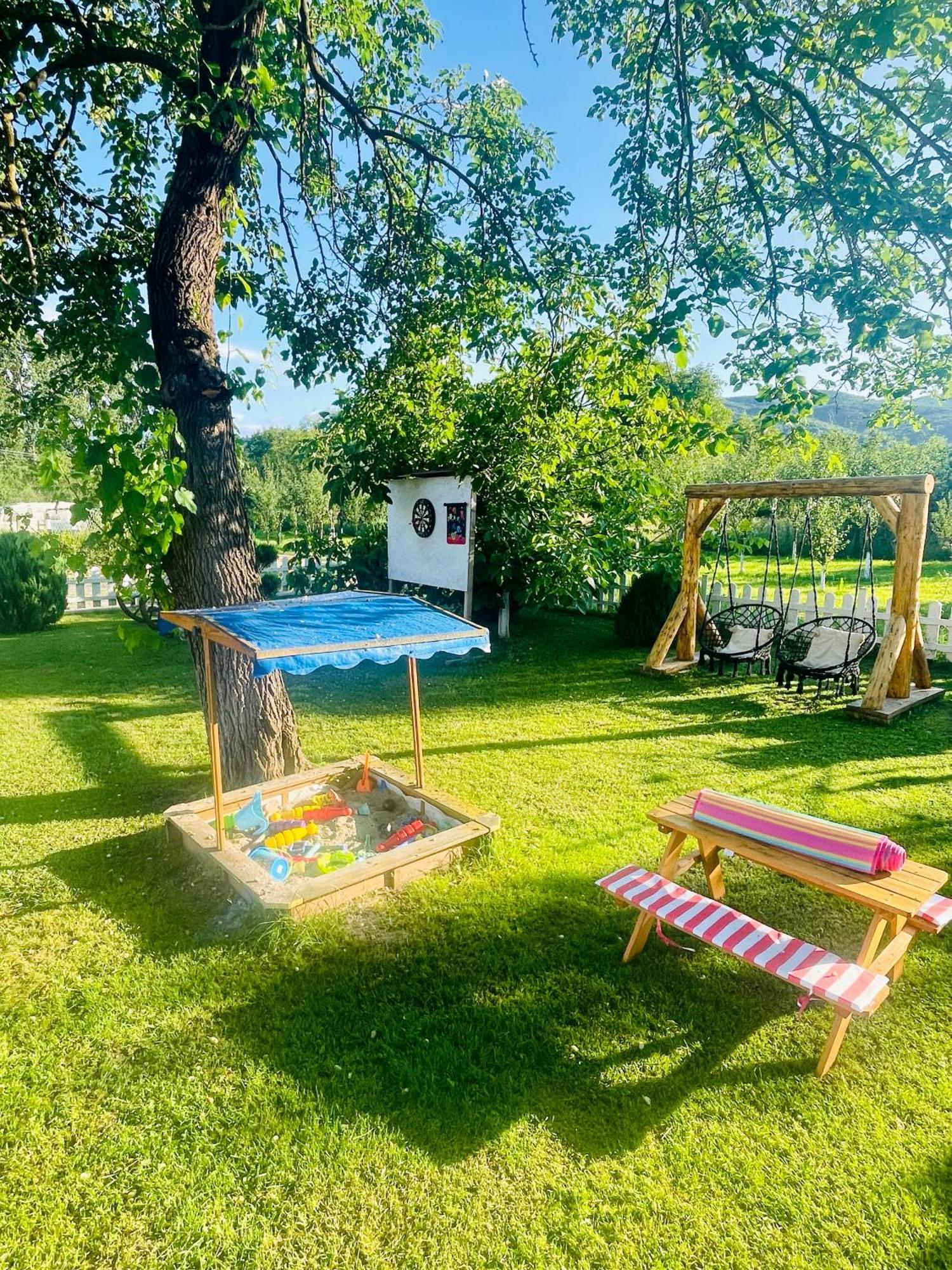 Casa De Sub Deal Demsus Kültér fotó